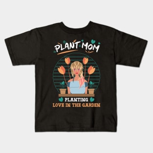 Plant mom planting love in the garden orange Kids T-Shirt